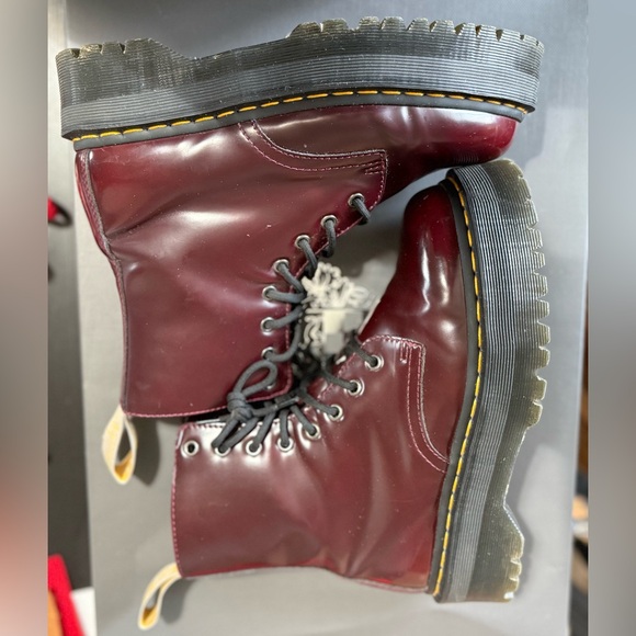 Doc marten red Jadon boot size 9 women’s - Picture 3 of 8